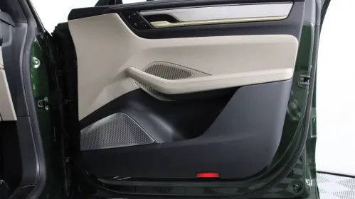 2024 Porsche Macan Electric WP1AC2XA9RL200176