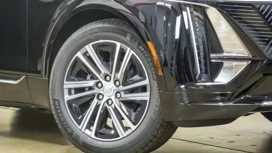 2024 Cadillac Lyriq 1GYKPRRK4RZ136289