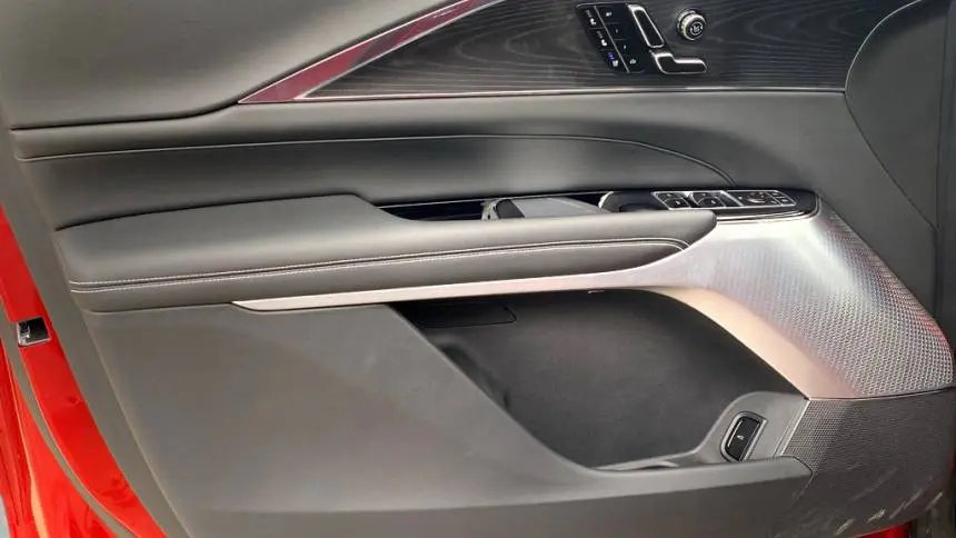 2024 Cadillac Lyriq 1GYKPSRK0RZ106424