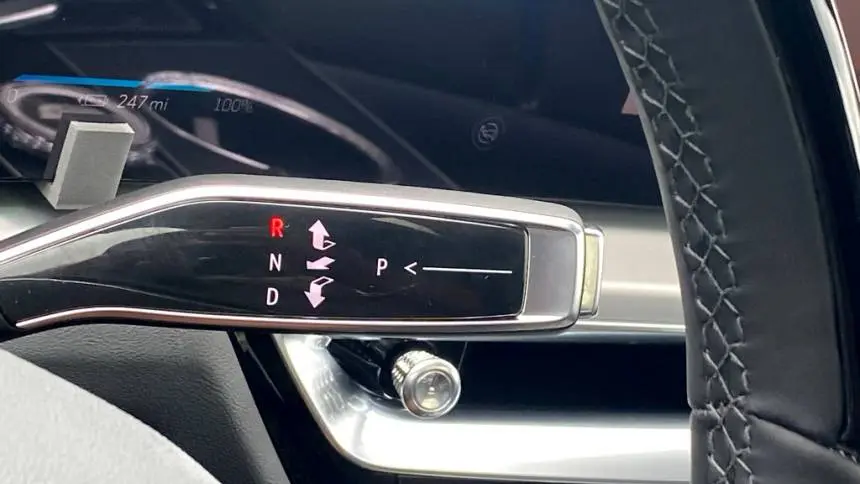 2024 Cadillac Lyriq 1GYKPSRK0RZ106424