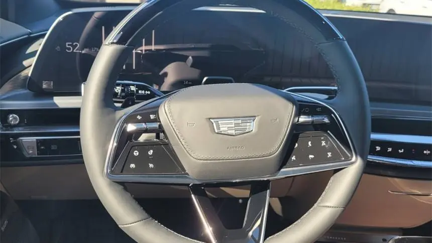 2024 Cadillac Lyriq 1GYKPSRL2RZ141555