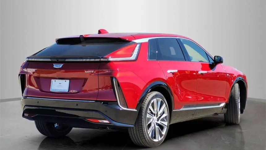 2024 Cadillac Lyriq 1GYKPSRL2RZ141555