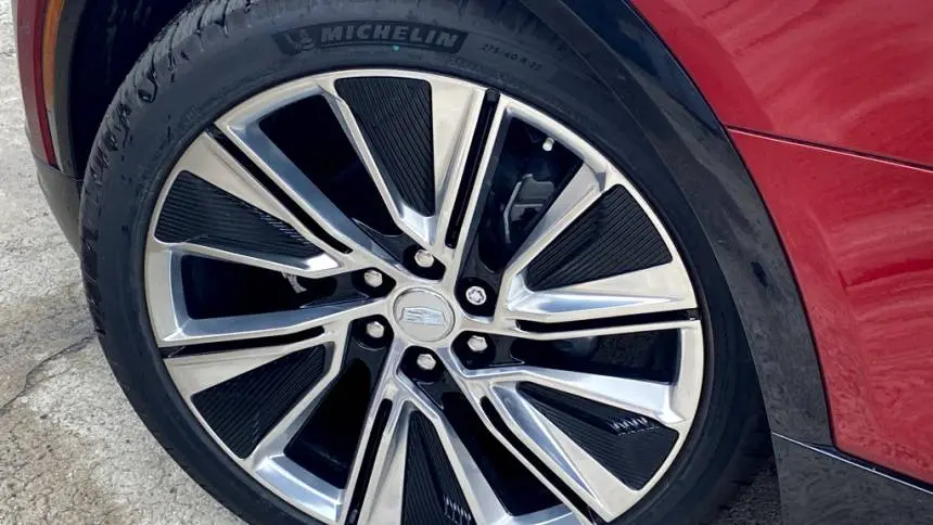 2024 Cadillac Lyriq 1GYKPSRK0RZ106424