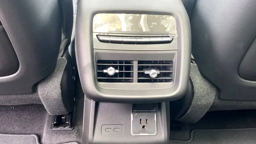 2024 Cadillac Lyriq 1GYKPSRK0RZ106424
