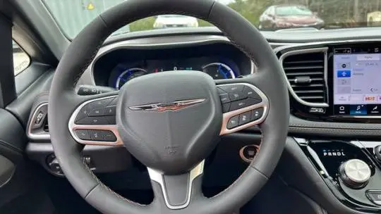 2025 Chrysler Pacifica 2C4RC1N77SR564019