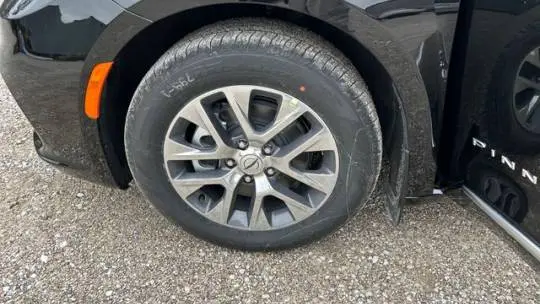 2025 Chrysler Pacifica 2C4RC1N77SR564019