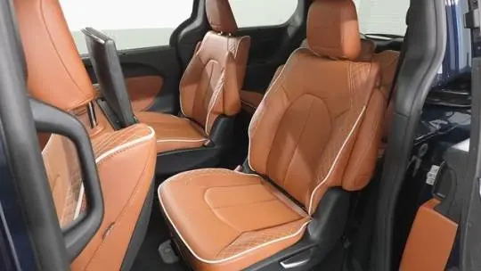 2025 Chrysler Pacifica 2C4RC1N75SR573981