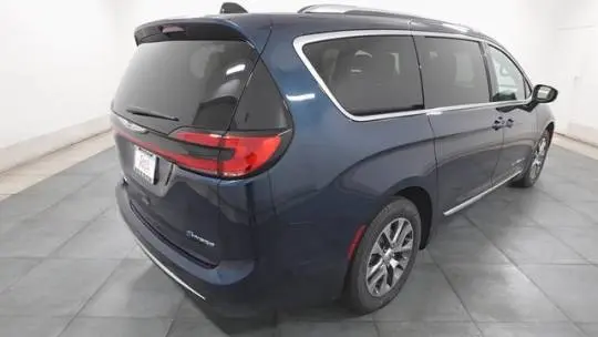 2025 Chrysler Pacifica 2C4RC1N75SR573981