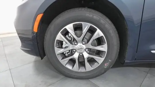 2025 Chrysler Pacifica 2C4RC1N75SR573981