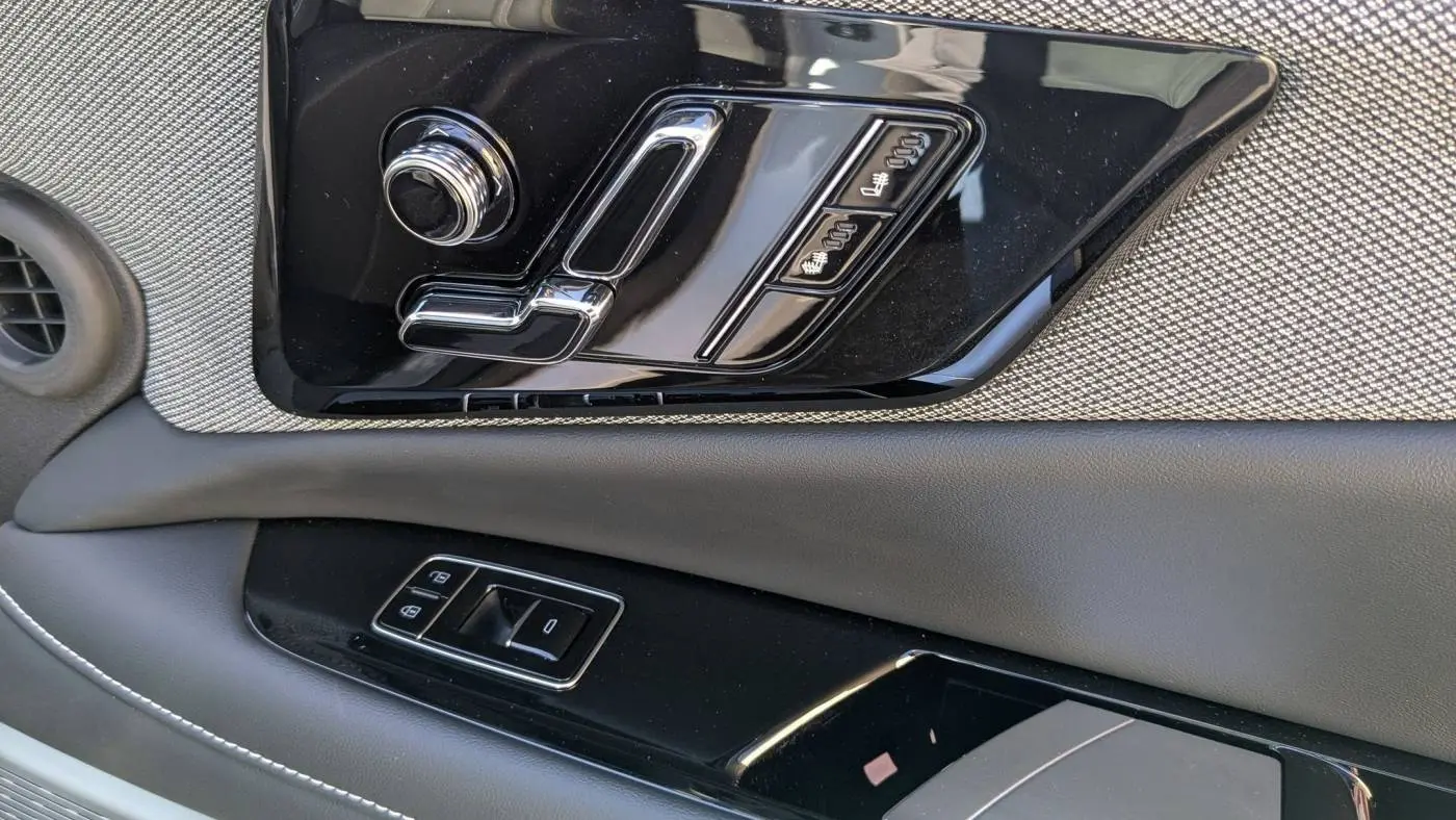 2025 Cadillac OPTIQ 3GYK3EMR5SS157311