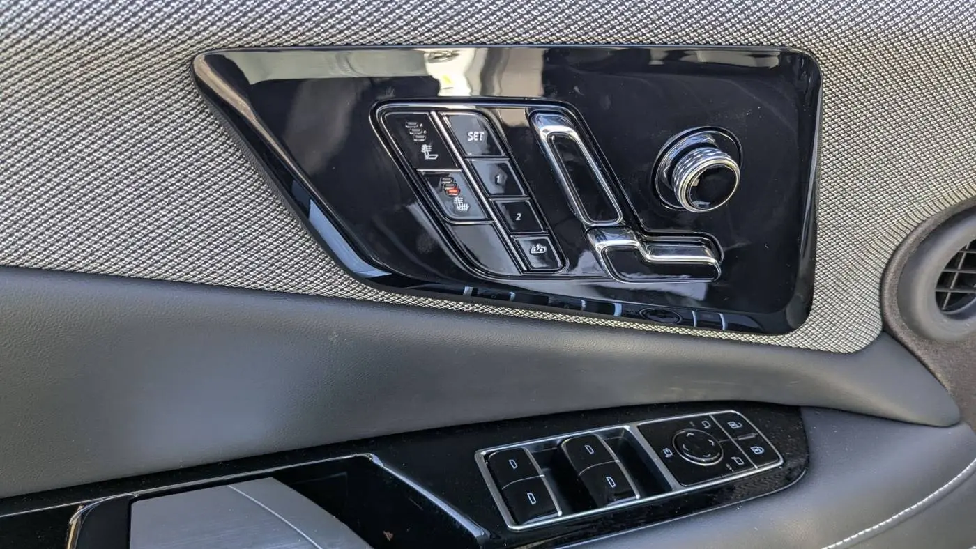 2025 Cadillac OPTIQ 3GYK3EMR5SS157311