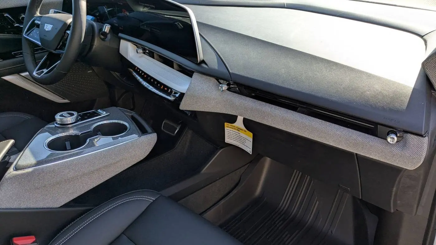 2025 Cadillac OPTIQ 3GYK3EMR5SS157311
