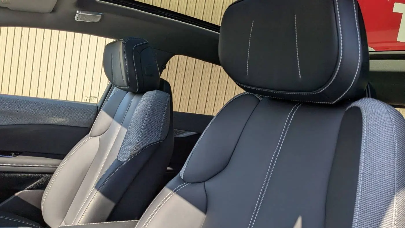2025 Cadillac OPTIQ 3GYK3EMR5SS157311