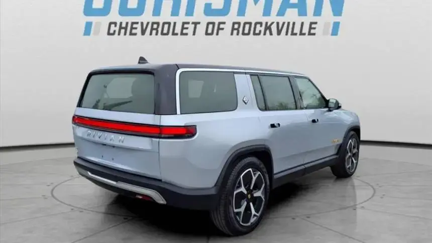2023 Rivian R1S - Images - 3