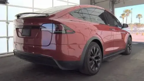 2022 Tesla Model X - Images - 2
