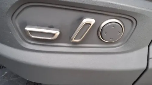 2023 Rivian R1S - Images - 11