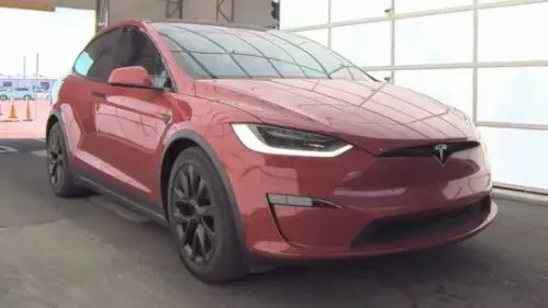 2022 Tesla Model X - Images - 3