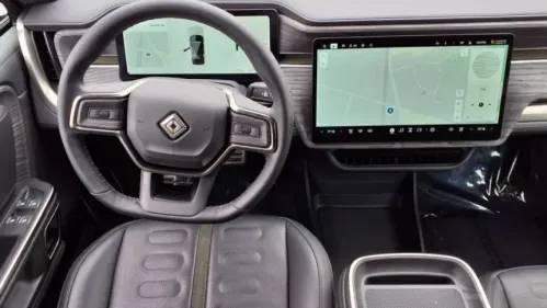 2023 Rivian R1S - Images - 15