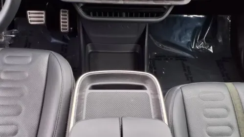 2023 Rivian R1S - Images - 17