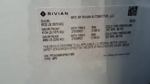 2023 Rivian R1S - Images - 23