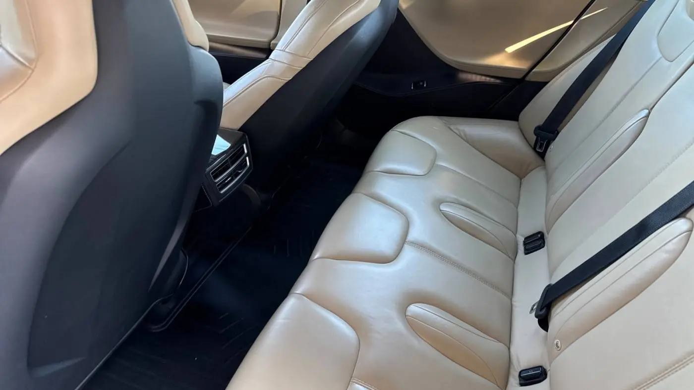 2015 Tesla Model S 5YJSA1E45FF109538