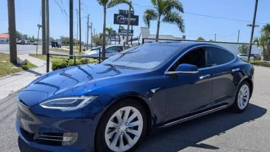 2017 Tesla Model S 5YJSA1E23HF225211