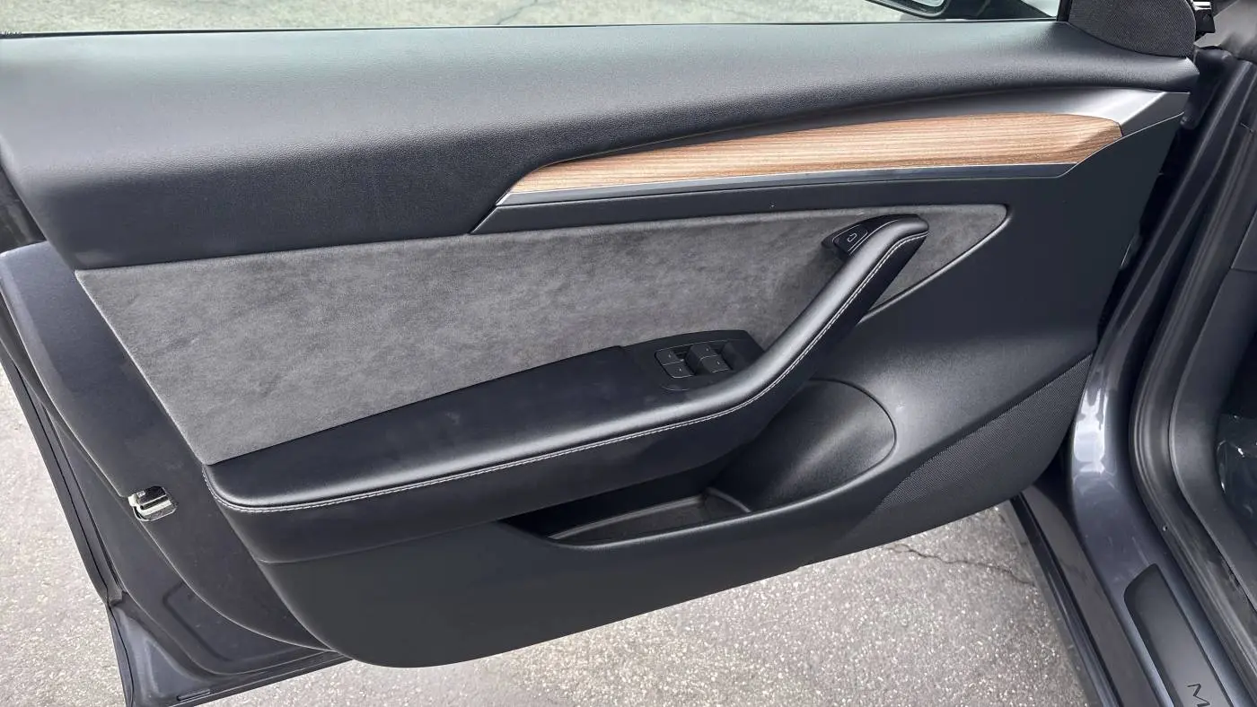2023 Tesla Model 3 5YJ3E1EC0PF682333