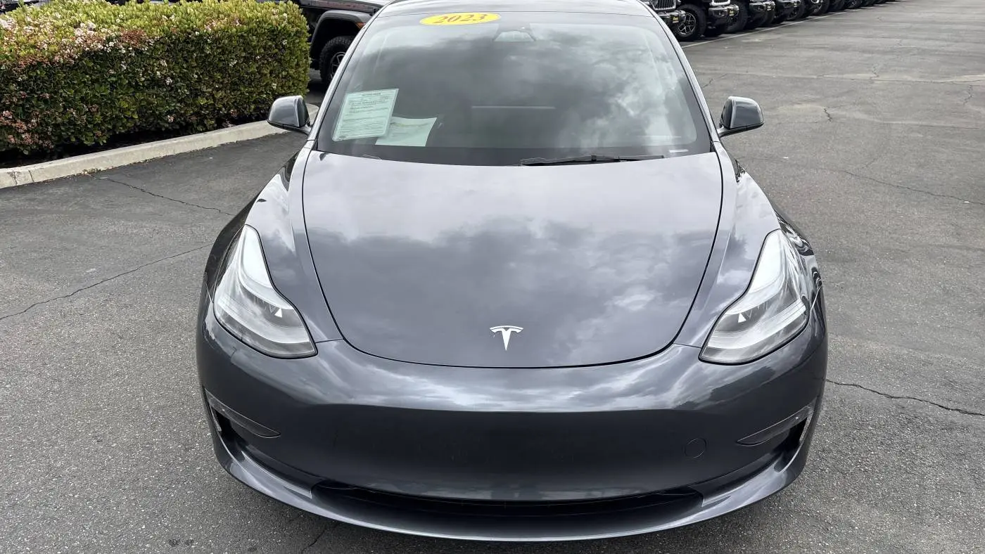 2023 Tesla Model 3 5YJ3E1EC0PF682333