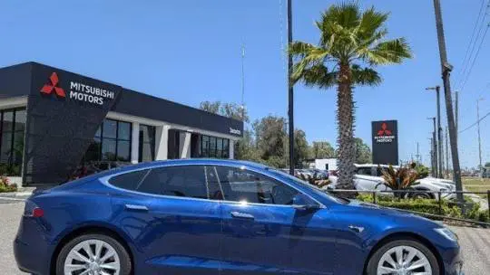 2017 Tesla Model S 5YJSA1E23HF225211