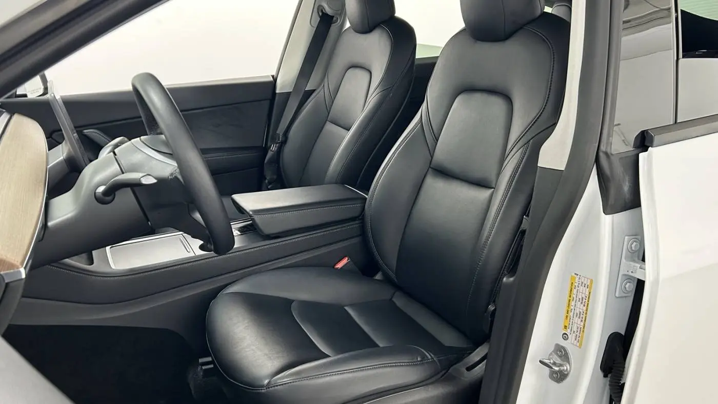 2021 Tesla Model Y 5YJYGDEEXMF199382