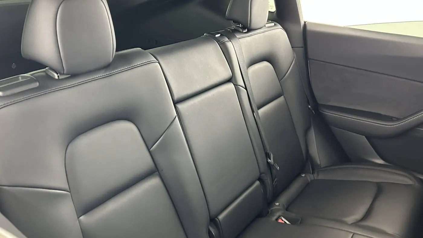 2021 Tesla Model Y 5YJYGDEEXMF199382