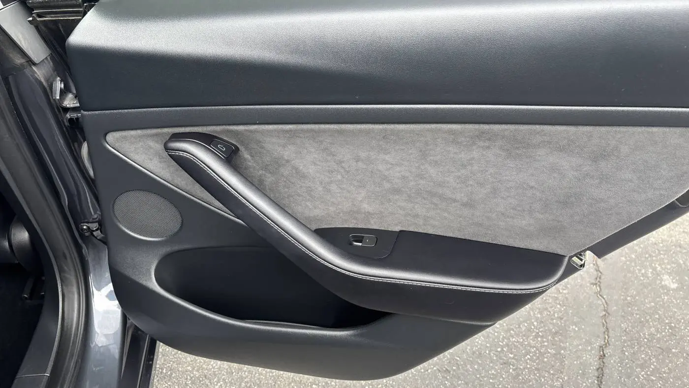 2023 Tesla Model 3 5YJ3E1EC0PF682333