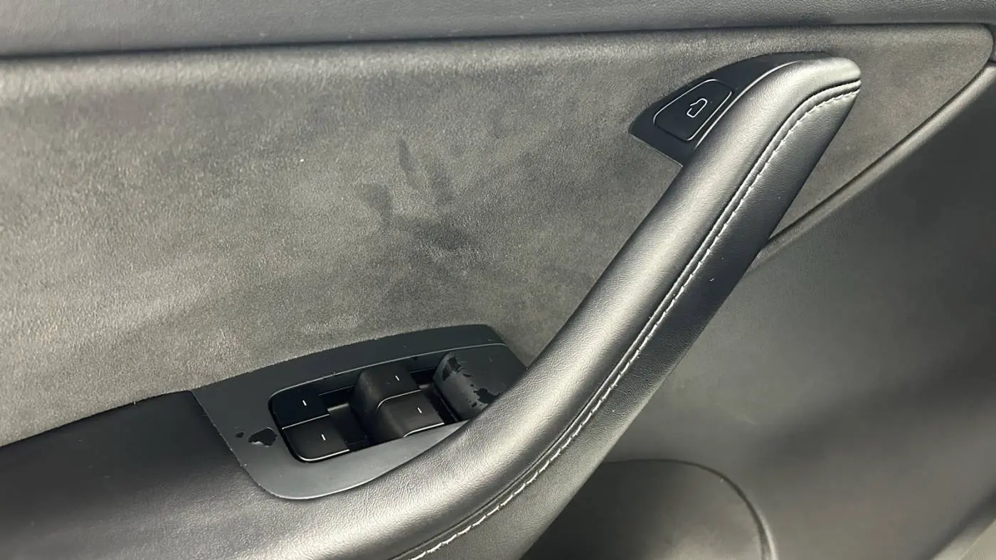 2021 Tesla Model Y 5YJYGDEEXMF199382