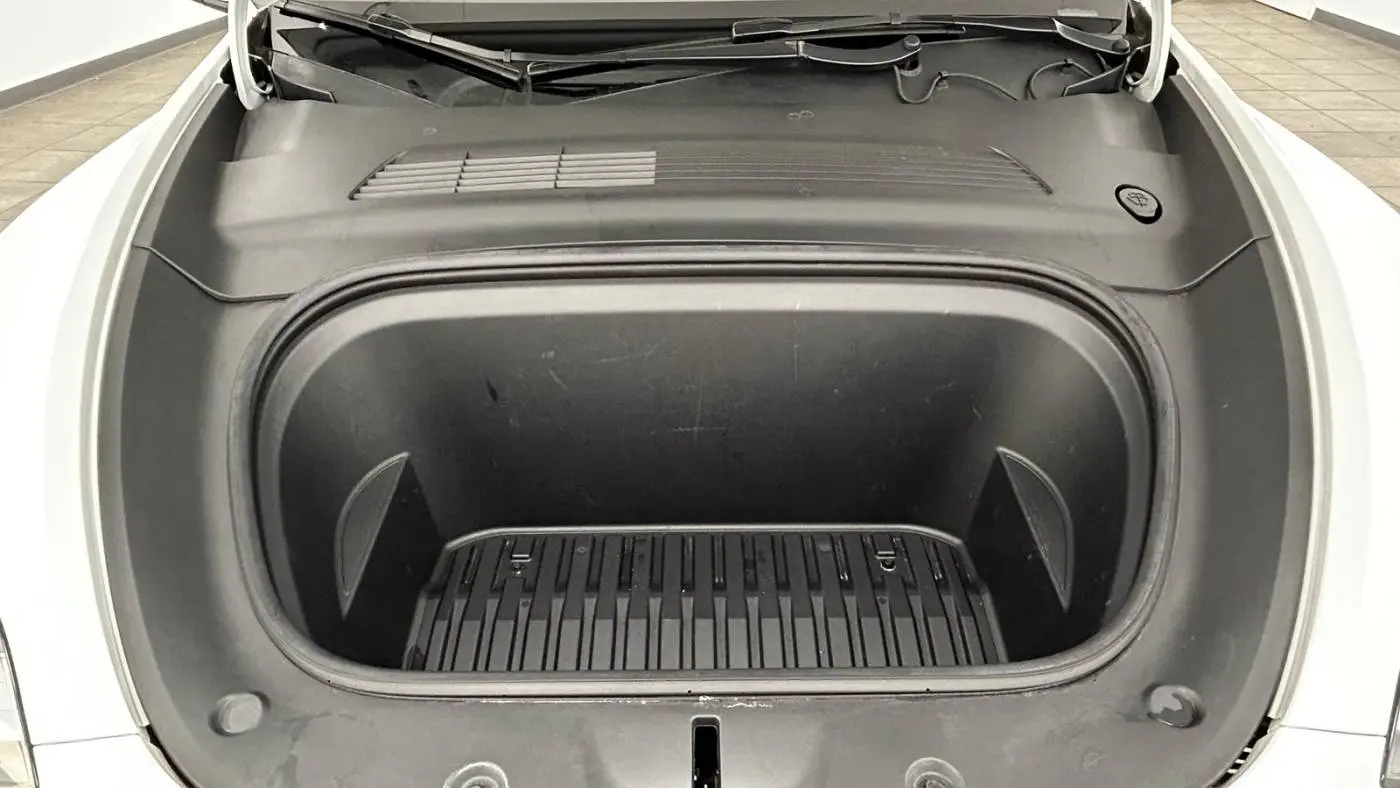 2021 Tesla Model Y 5YJYGDEEXMF199382