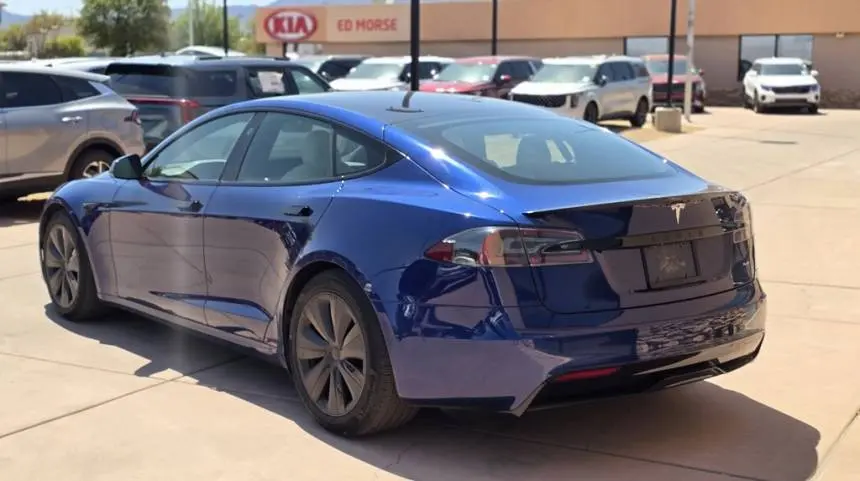 2021 Tesla Model S 5YJSA1E67MF452804