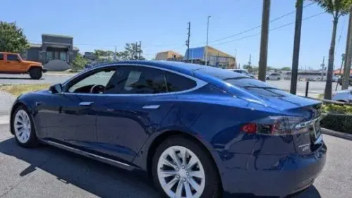 2017 Tesla Model S 5YJSA1E23HF225211