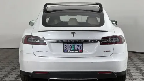 2015 Tesla Model S 5YJSA1E45FF109538