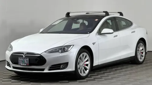 2015 Tesla Model S 5YJSA1E45FF109538