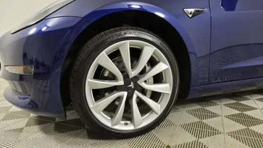 2018 Tesla Model 3 5YJ3E1EA6JF024750