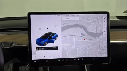 2018 Tesla Model 3 5YJ3E1EA6JF024750