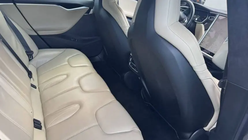 2016 Tesla Model S 5YJSA1E22GF134042
