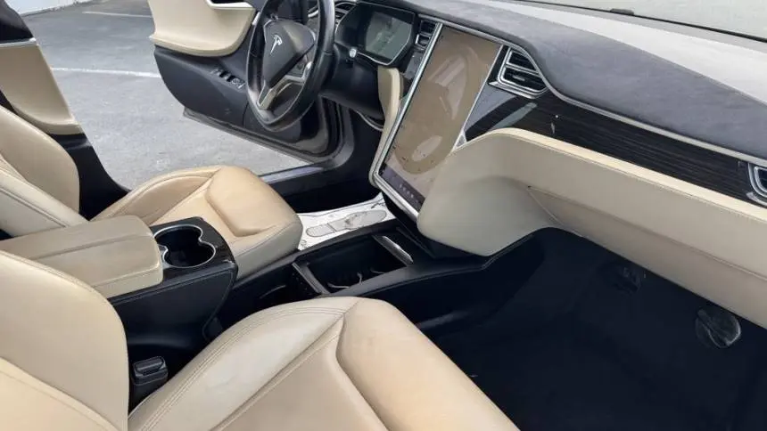 2016 Tesla Model S 5YJSA1E22GF134042