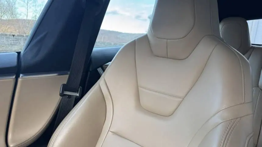 2016 Tesla Model S 5YJSA1E22GF134042