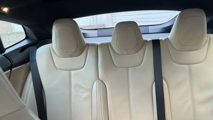 2016 Tesla Model S 5YJSA1E22GF134042