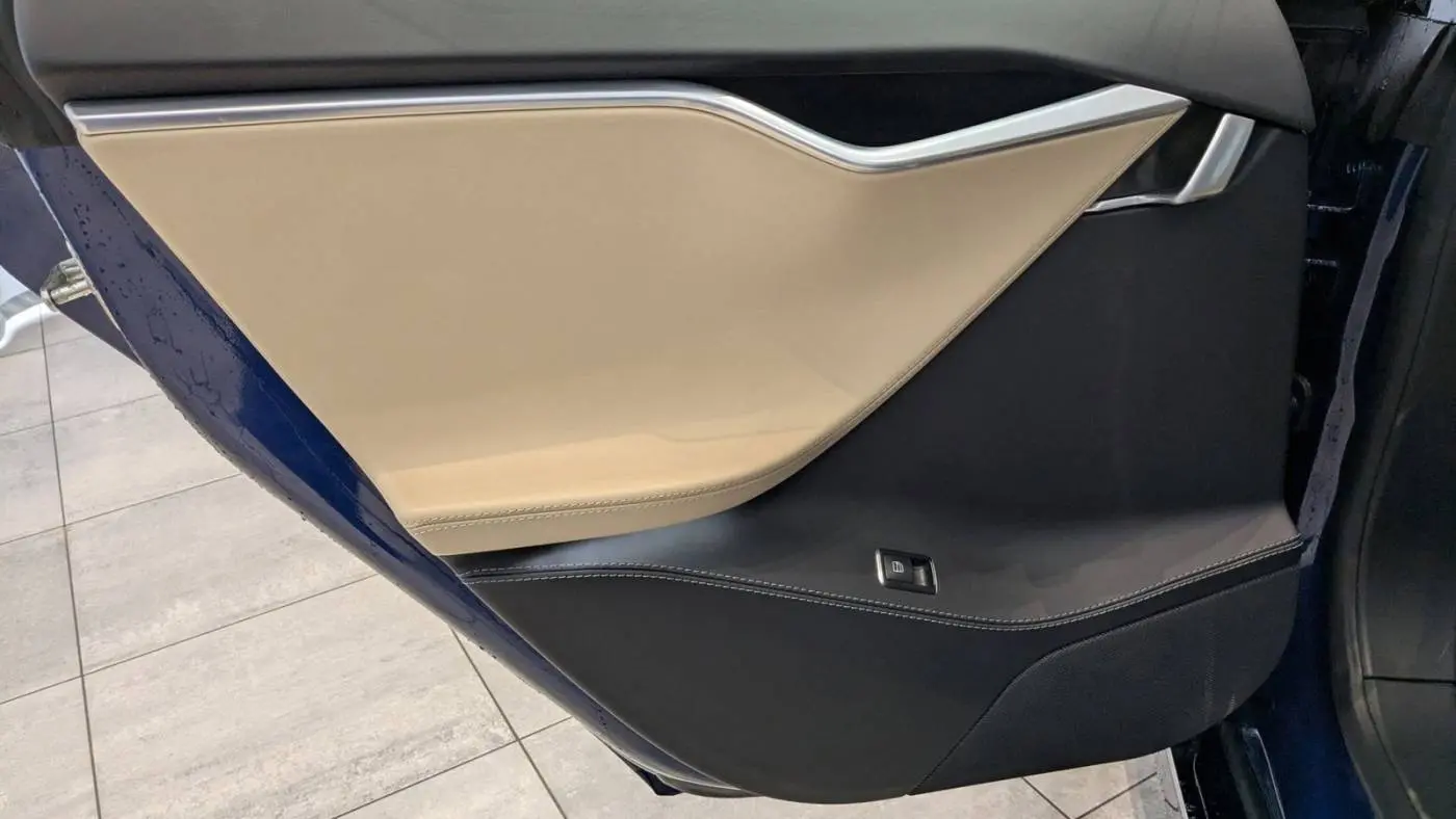 2016 Tesla Model S 5YJSA1E20GF159781