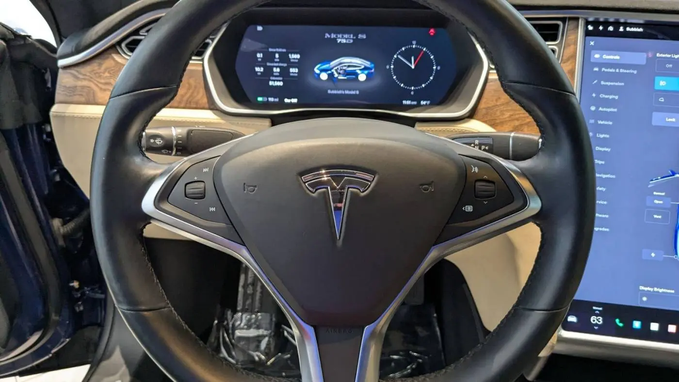 2016 Tesla Model S 5YJSA1E20GF159781