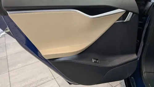 2016 Tesla Model S 5YJSA1E20GF159781