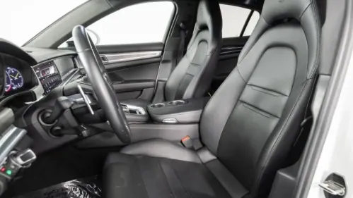 2022 Porsche Panamera - Images - 28