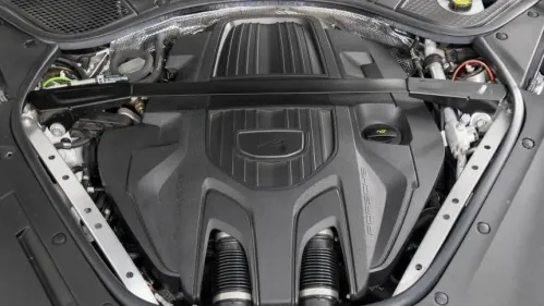 2022 Porsche Panamera - Images - 35