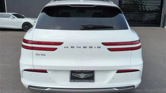 2024 Genesis Electrified GV70 5NMMCET15RH001927